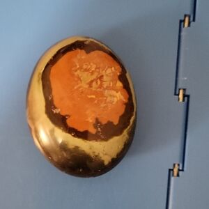 Polychrome Crystal Palm Stone